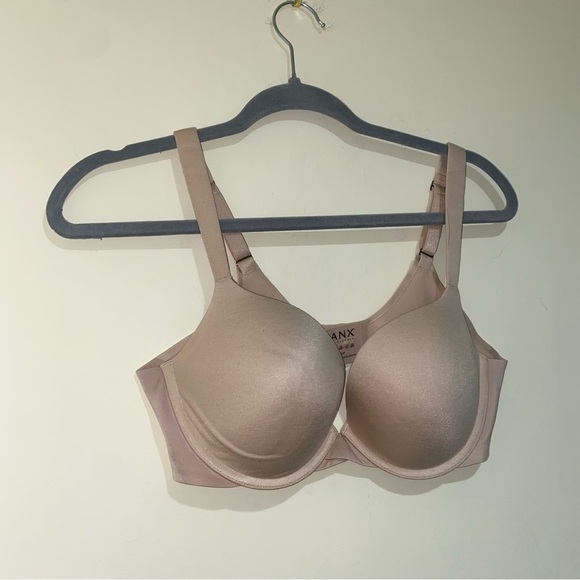 Women’s Spanx brand Pillow  Cup style Nude colour Bra with adjustable straps 36C - Picture 14 of 16